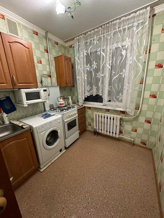 сдам 3 комнатную квартиру