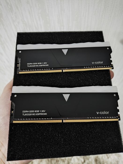 V-Color DDR4 16GB 8+8 3200 ARGB