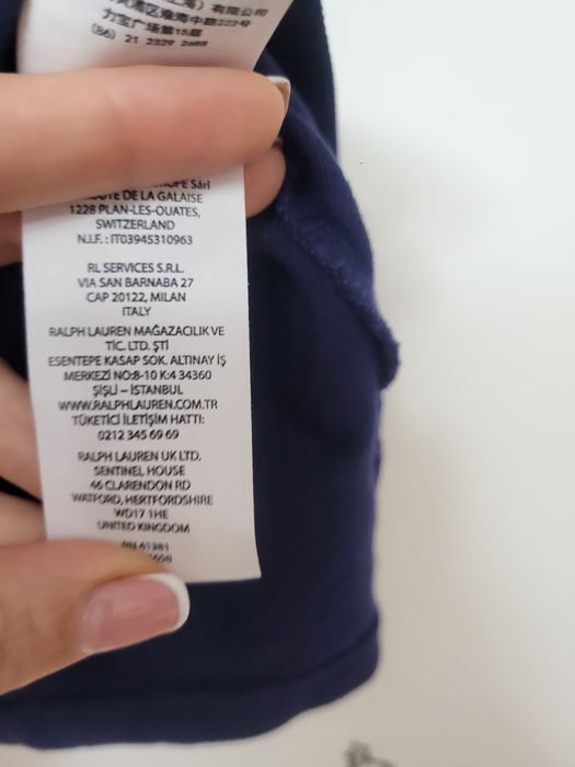 Тениска Ralph Lauren, къси панталони Polo, горнище Nike, кори за футбо