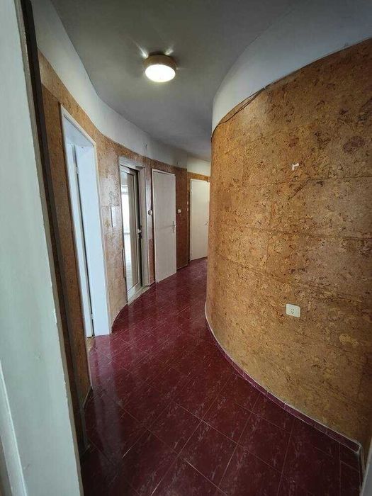 Дава се под наем Многостаен апартамент в Бургас, Център - 110 кв.м за 433.5 € - Снимка #3