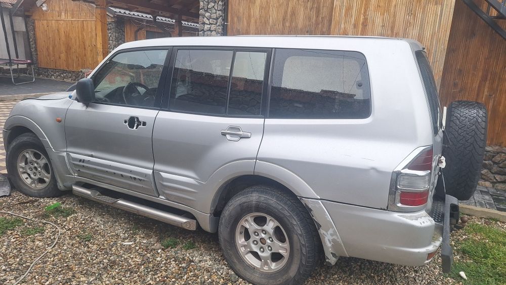 Vand Mitsubishi Pajero 3.2 Autoutilitara