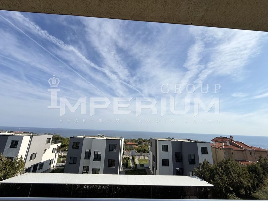 Дава се под наем Тристаен апартамент в Варна, Галата - 120 кв.м за 850 € - Снимка #11