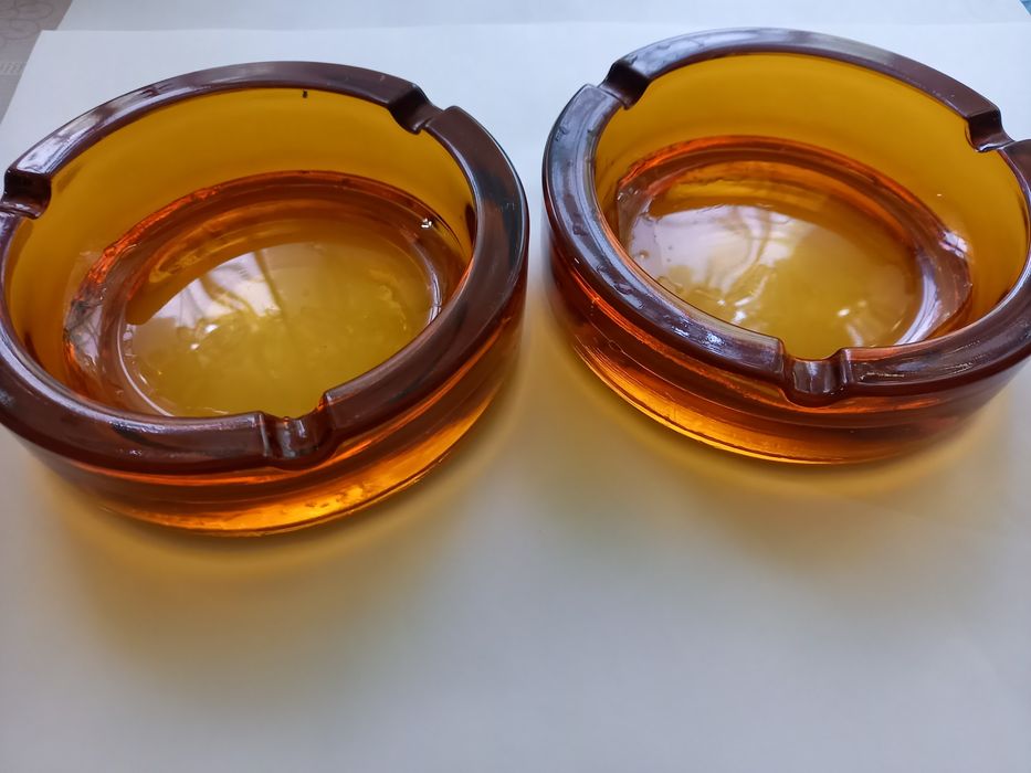 Пепельница (в наличии  2 штуки)