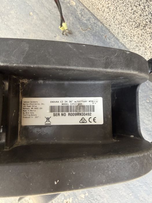 Motor electric Minn Kota Endura c2 34lbs+baterie caranda 120Ah+ charger