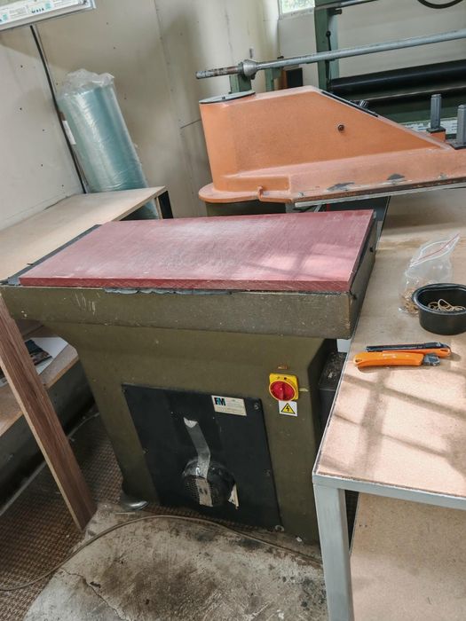 Продавам 5щанеца,и 1лостови за повече информация 0898394017