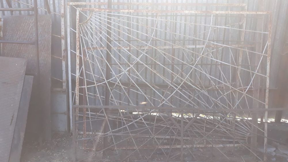 Продам решётку, размер 1.5 на 1.8