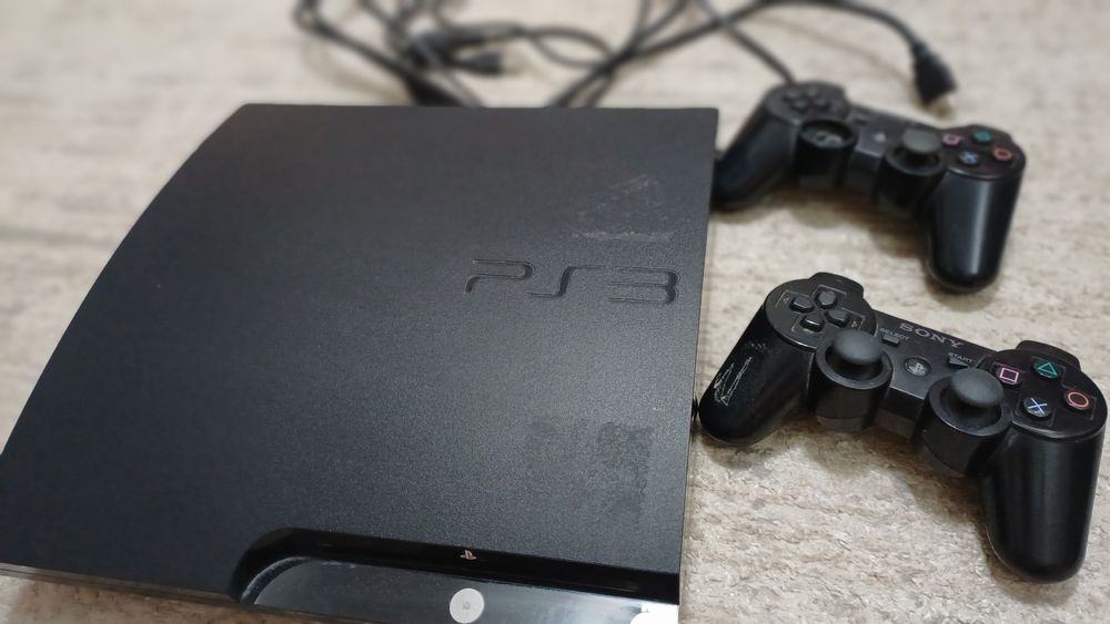 Продам Ps 3  Slim прошитая
