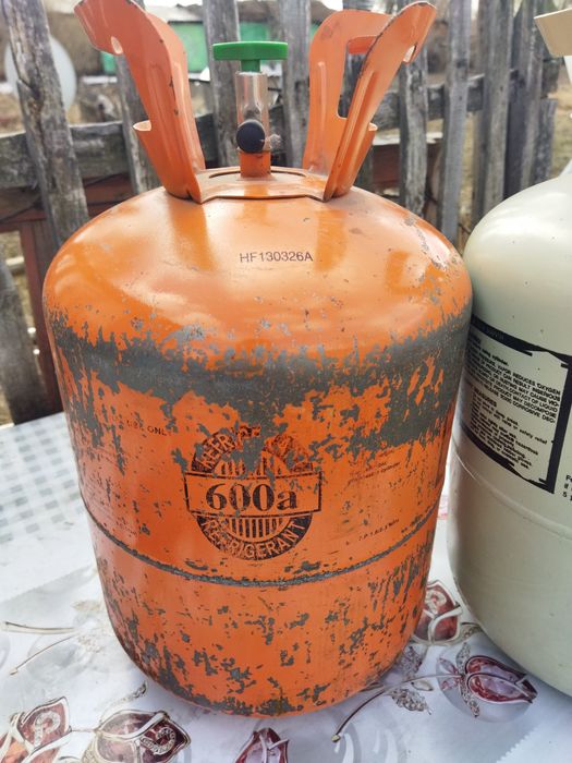 Мотор холодильника и фреон