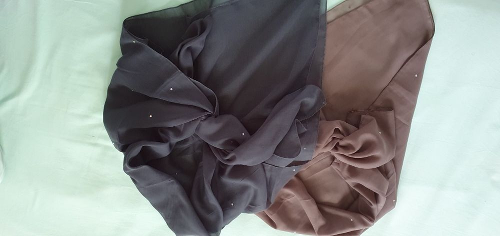 Кърпа, забрадка за глава с камъчета