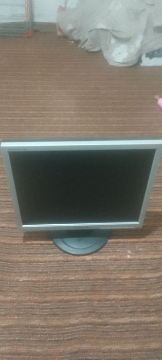 Manitor oʻzi hech nimasi yoʻ