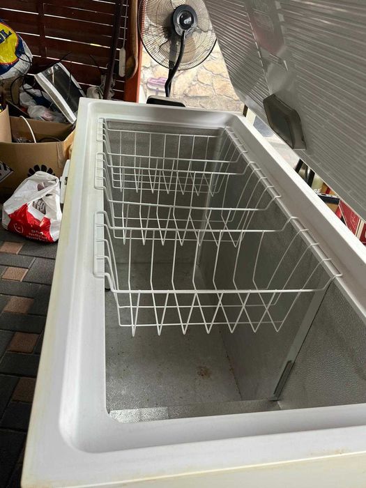 Lada frigorifica Whirlpool capacitate 395 L