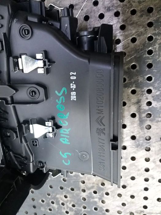 Grile ventilatie bord centrale citroen c5 aircross 9817118477 m102080000