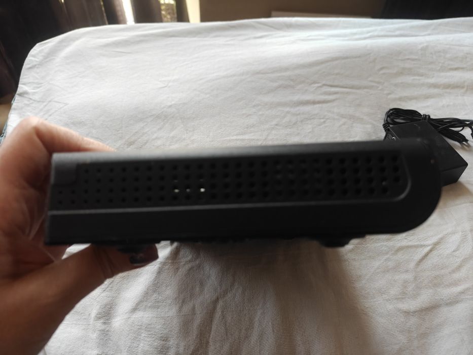 Безжичен кабелен гласов гейтуей- модем и рутер в едно