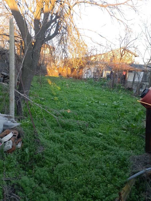 Продава се къща близо до центъра