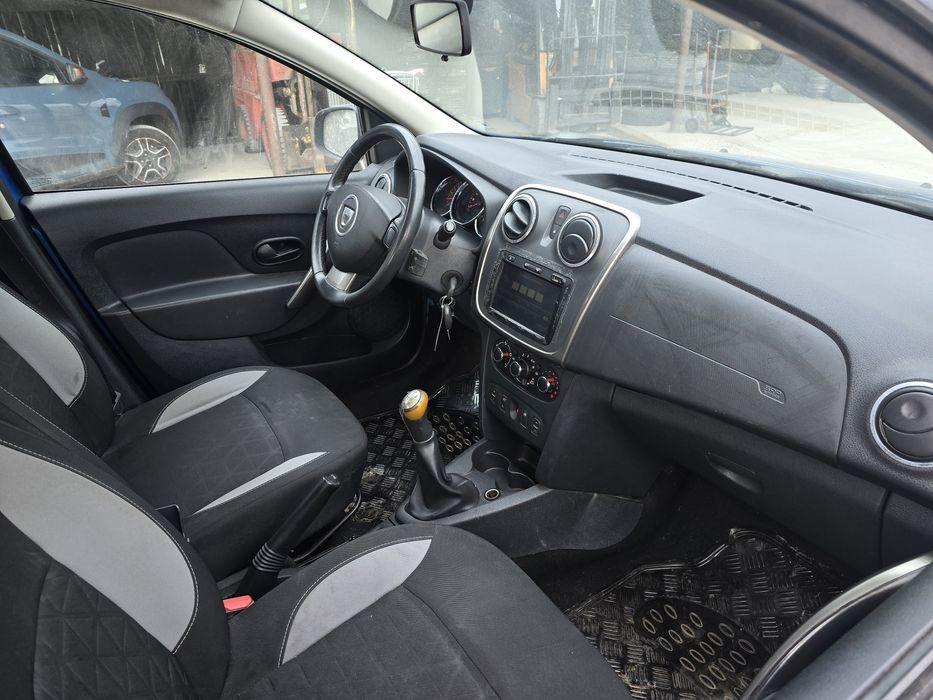 Dacia Sandero Stepway 1.5 DCI full Ac usor avariat