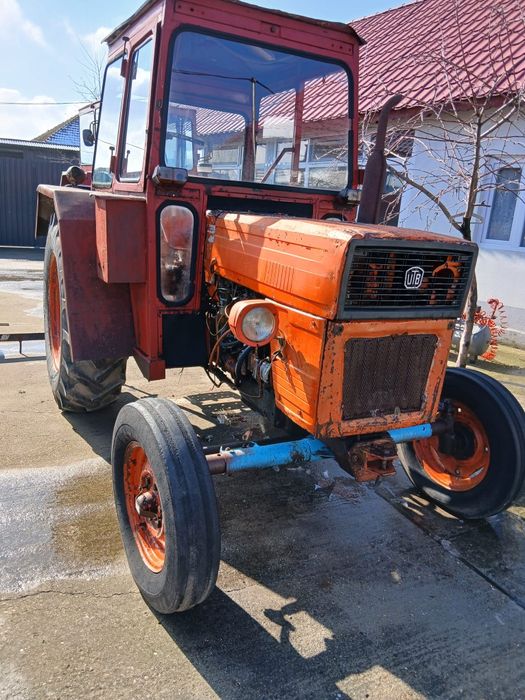 Tractor 445 de vanzare