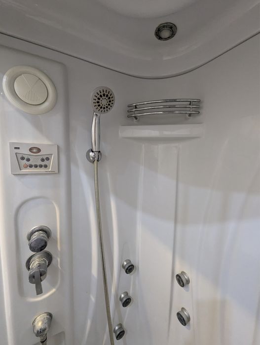 Продам душевую кабину