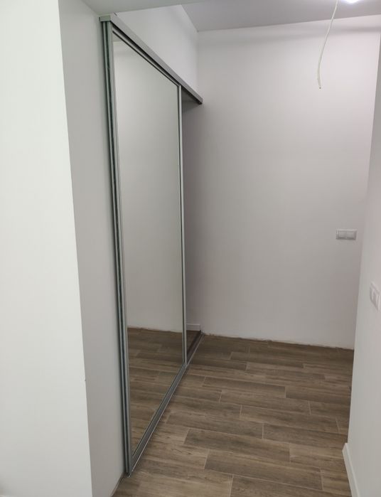 Montaj uși metalice, interioare și plinta