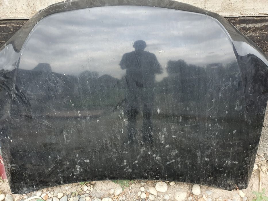 Продам капот от камри 50