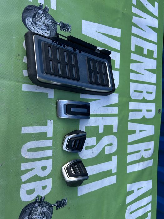 Set pedale Volkswagen Passat B8 pentru cutie manuală