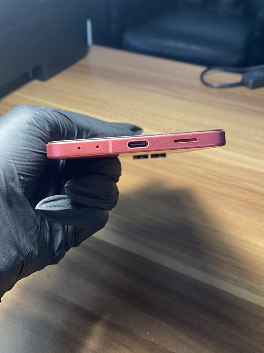 Samsung Galaxy Z Flip7 • 512 GB • Coralred