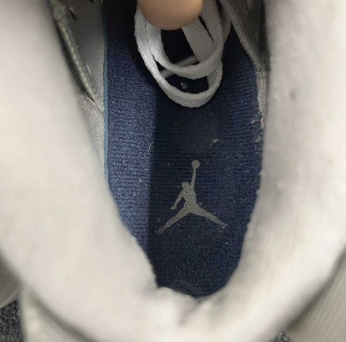 Air Jordan 6 Georgetown (2022)