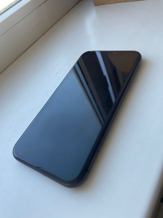 iPhone 11 64Gb в отличном состоянии