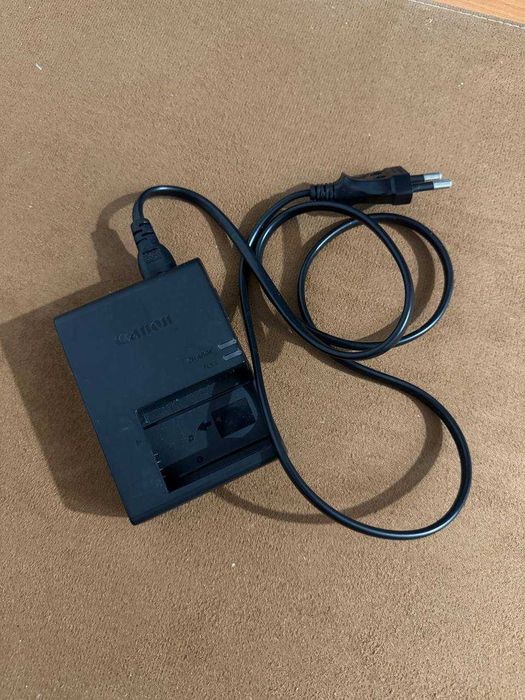 Canon EOS 250D EF-S 18-55 IS STM