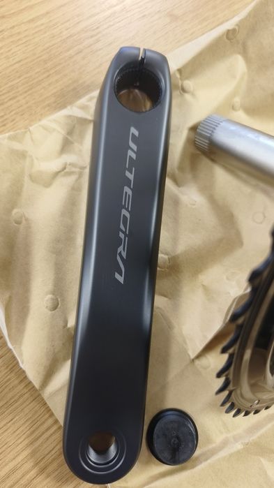 Курбел Shimano FC-R8100 ultegra 11/12S 34/50 и 52/36Т рамо 172.5/175MM