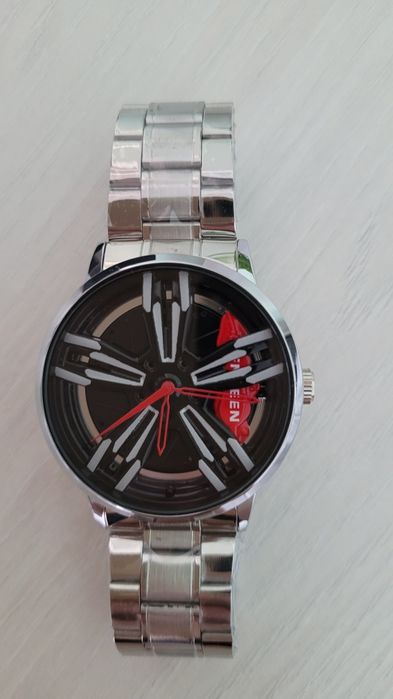 Часы мужские стильные