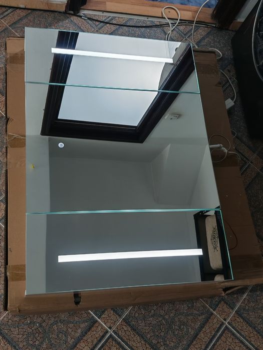 Oglindă LED cu dulap de baie 100x70cm. NOUA