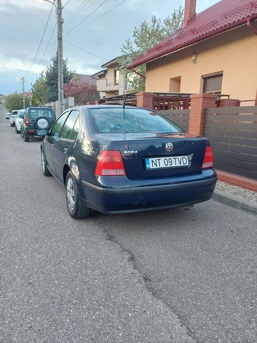 Volkswagen - Bora