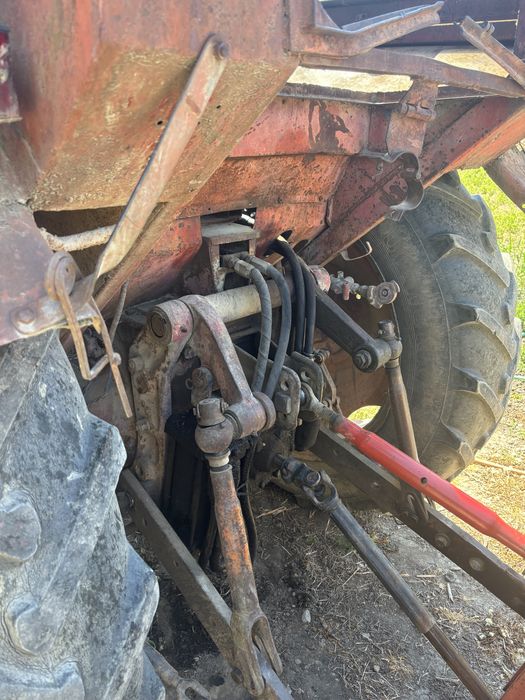 Vand tractor u650 sau schimb
