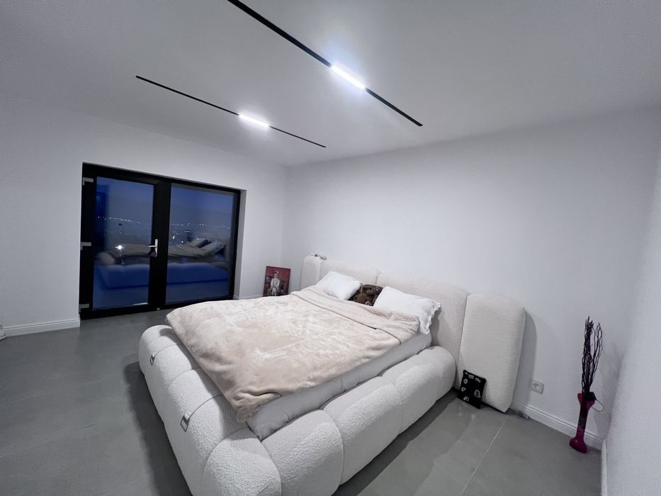 Casa nou construita de vanzare, proprietate premium, utilata/mobilata