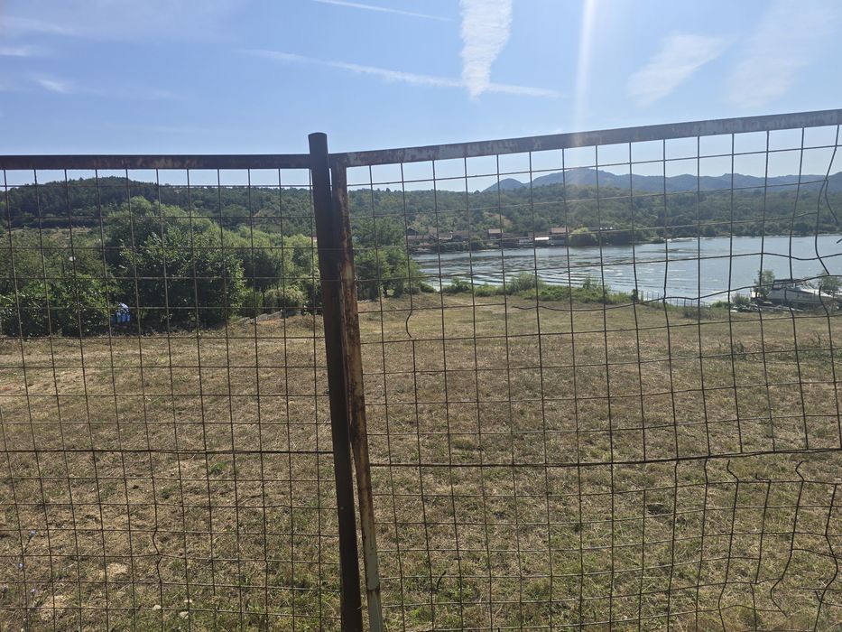 Văbd Teren laDunăre Zona Rezdențială Eșelnița-CANALIZARE-APĂ-ETC.