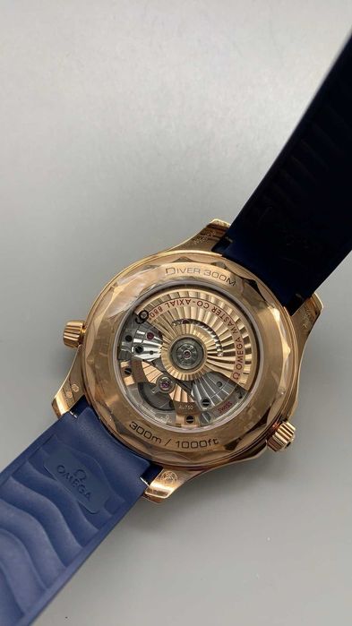 Omega seamaster diver 300m златно/синьо