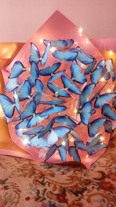 Светящиеся букет из бабочек