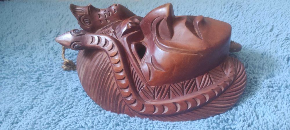 Masca din lemn Mayasa