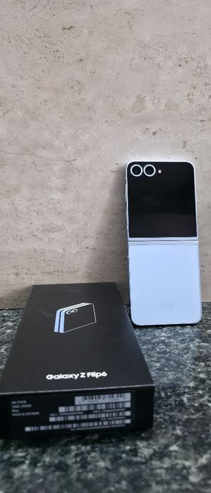Samsung Z Flip 6 12 GB 256 GB Blue NOU