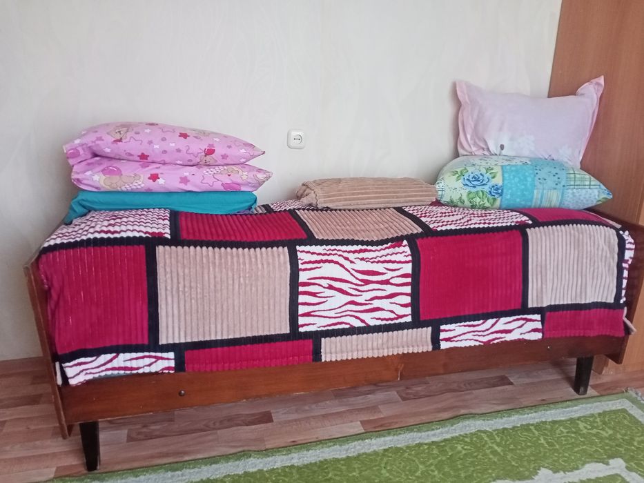 Продам односпальную кровать