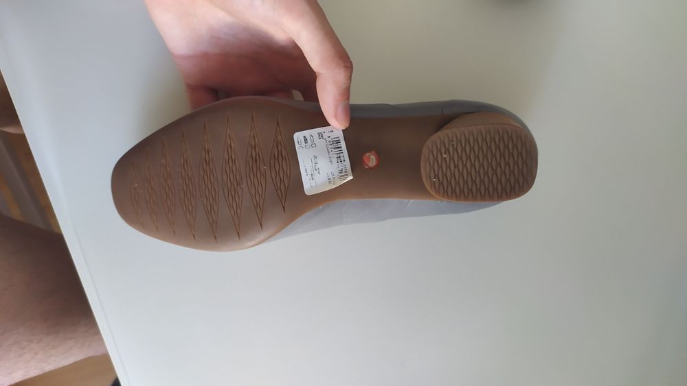 Нови дамски обувки с ток Кларкс / Clarks 39 номер - естествена кожа