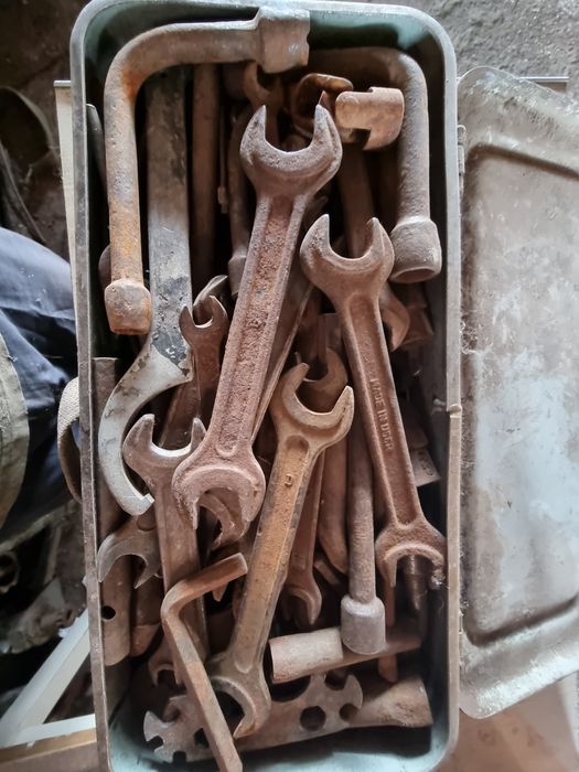 Продам топоры и молотки