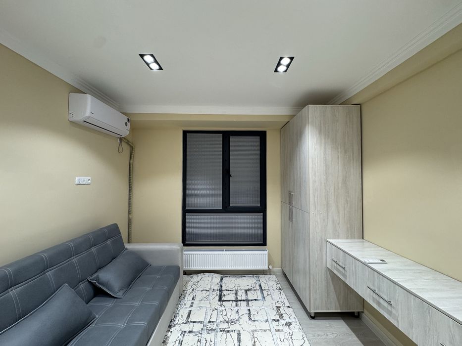 Сдаетс в АРЕНДУ (без маклера) студийная квартира.