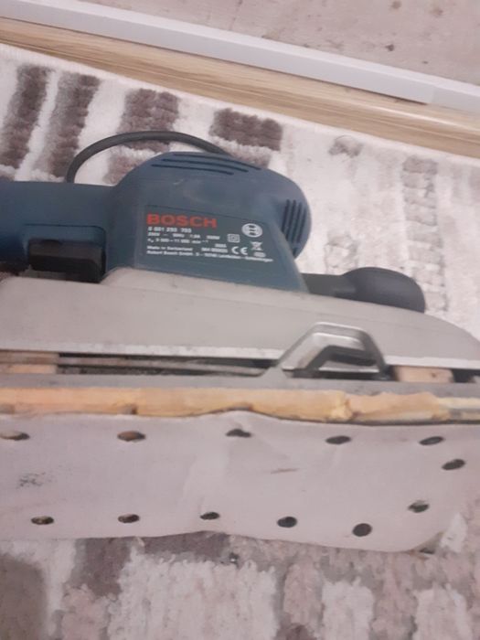 Vând  șlefuitoare  Bosch  Gss 280AE