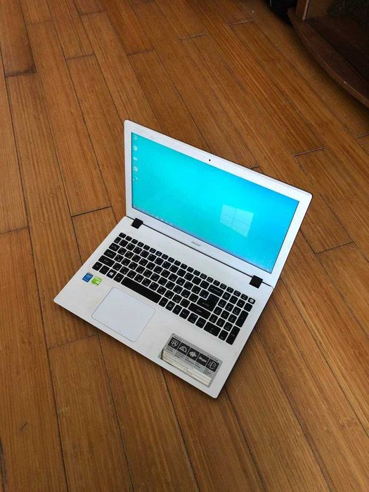 Продам Ноутбук ASER SSD 120гб работает отлично не виснет звоните