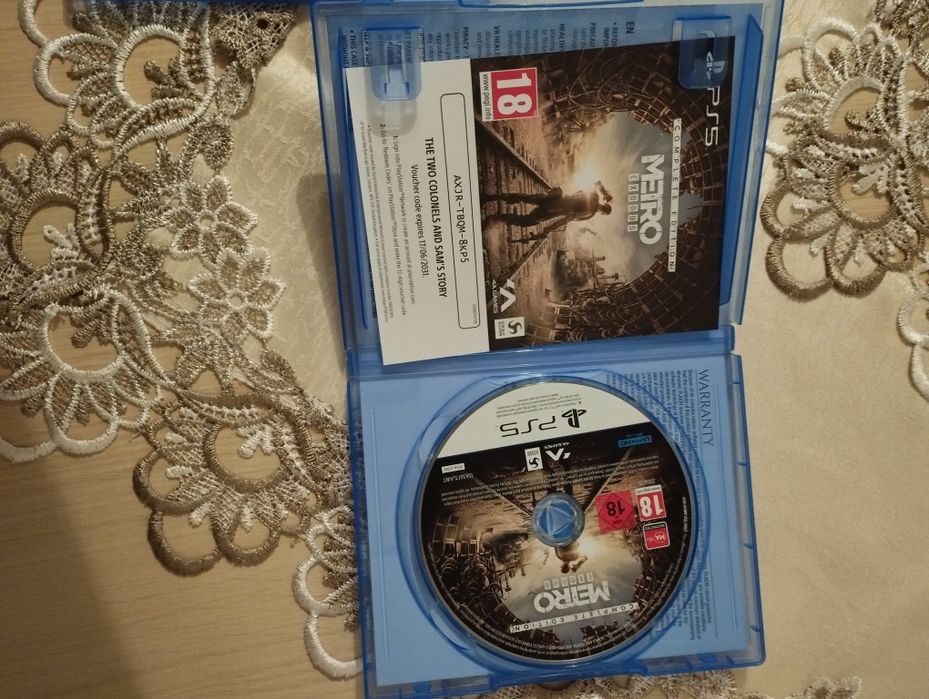 Vând 2 CD PlayStation 5