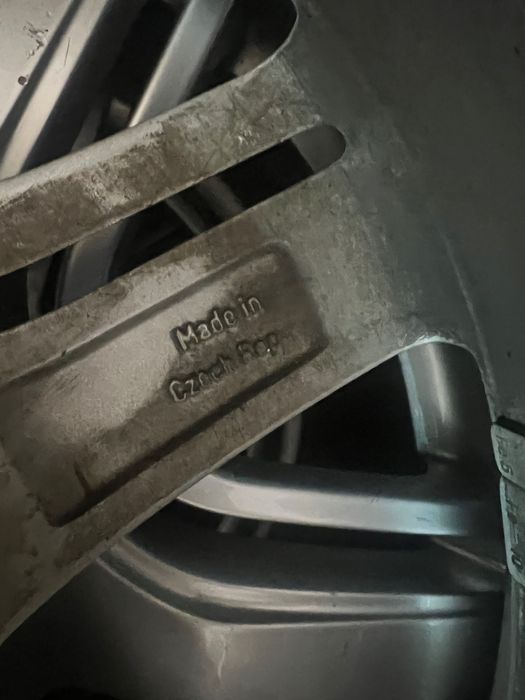 Зимни гуми с джанти Audi/18*5x112 оригинални