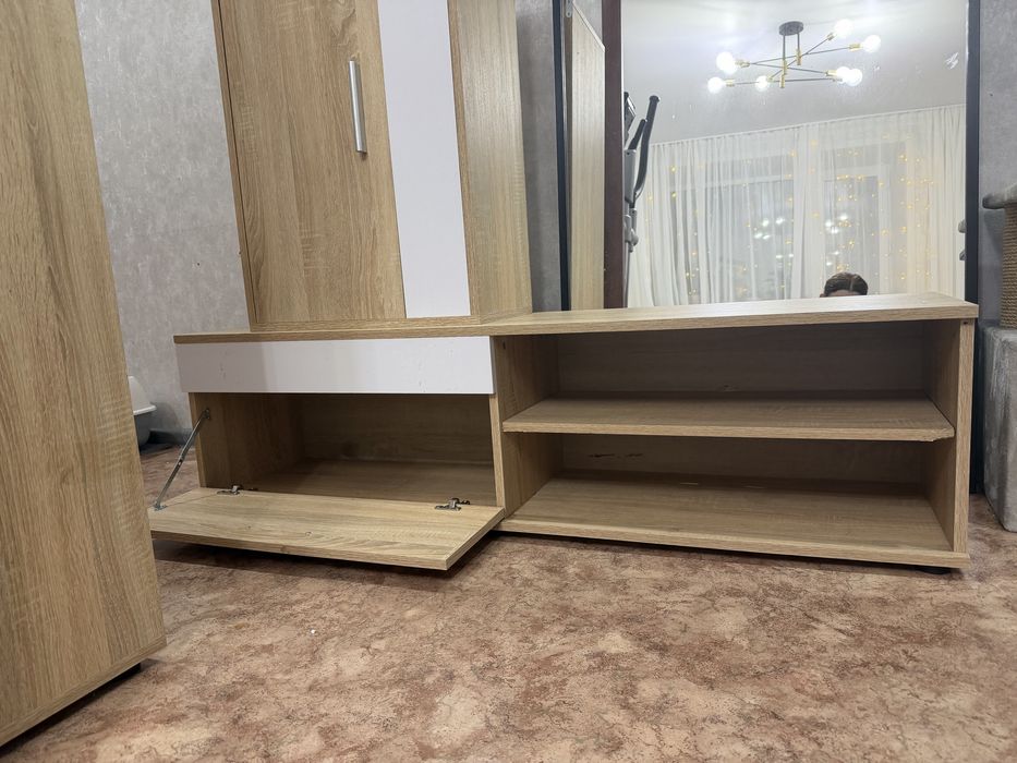 Стенка для зала . Тумба