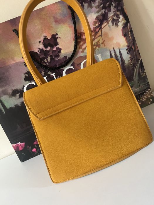 Малка дамска чанта