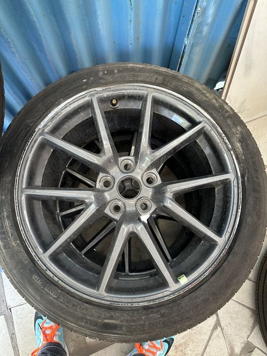 Американские диски Тесла 235/45/18 michelin